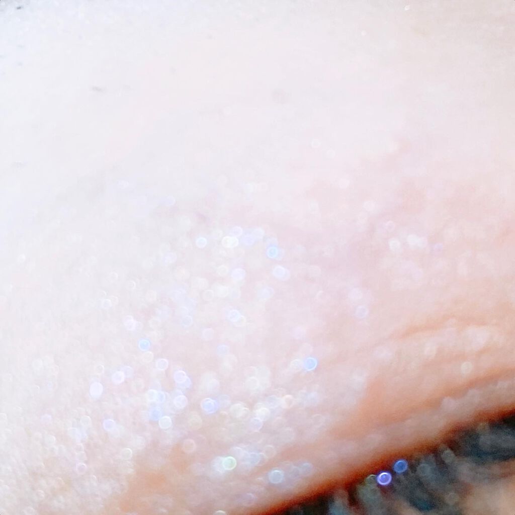  シアー グリッターアイズ 51 フォーチュンクッキー(FORTUNE COOKIE)/KiSS/単色アイシャドウを使ったクチコミ（2枚目）