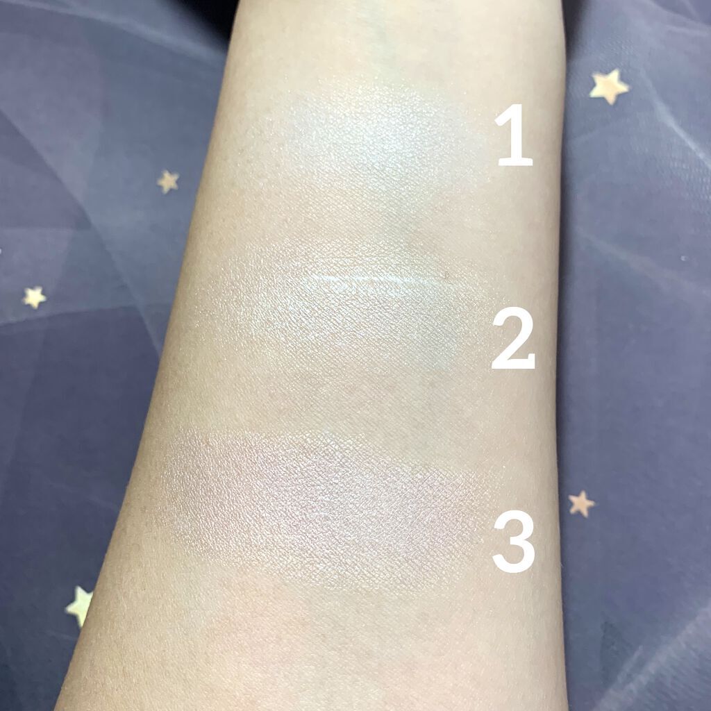 グロウフルールハイライター 02 イルミネートライト/キャンメイク/パウダーハイライトを使ったクチコミ（3枚目）