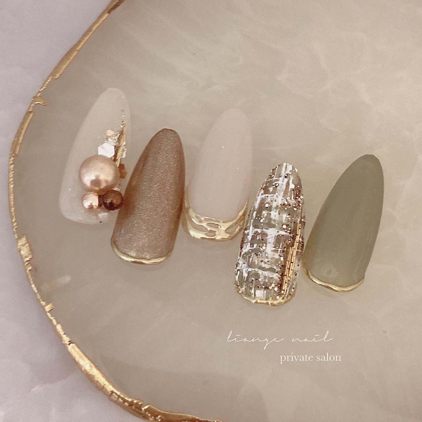 #リアンジェネイル,#柏ネイル,#ネイル,#ニュアンスネイル,#大人ニュアンスネイル,#秋ネイル,#冬ネイル,#ミラーネイル,#ツイードネイル,#ビジューネイルのネイルデザイン