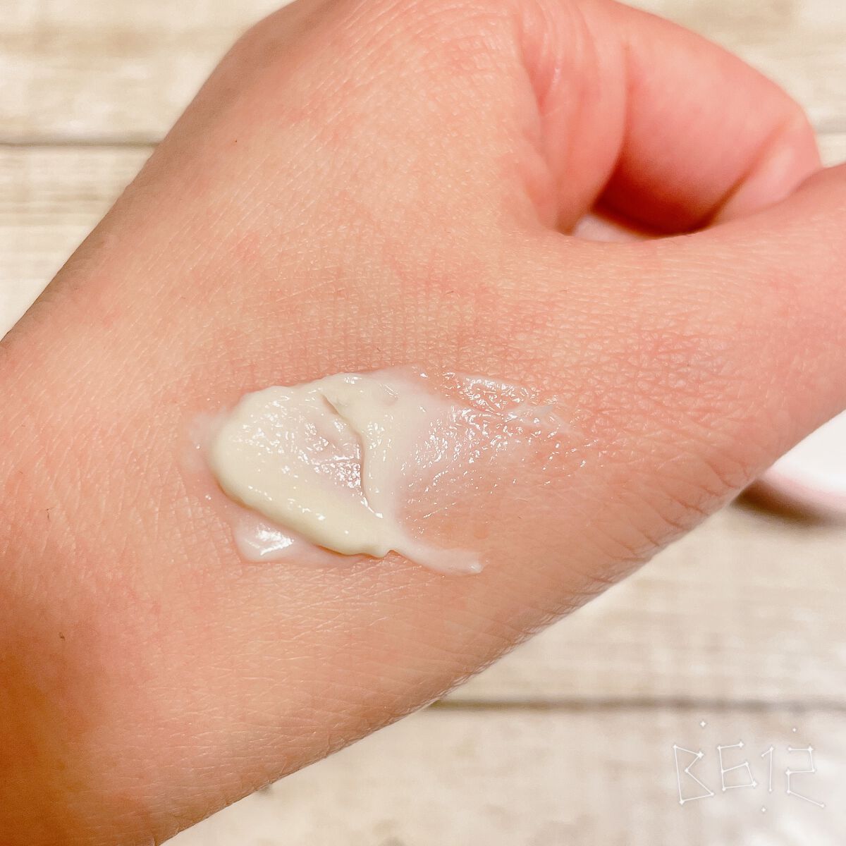 モイストエイジングケアクリーム/WHOMEE/フェイスクリームを使ったクチコミ(4枚目)