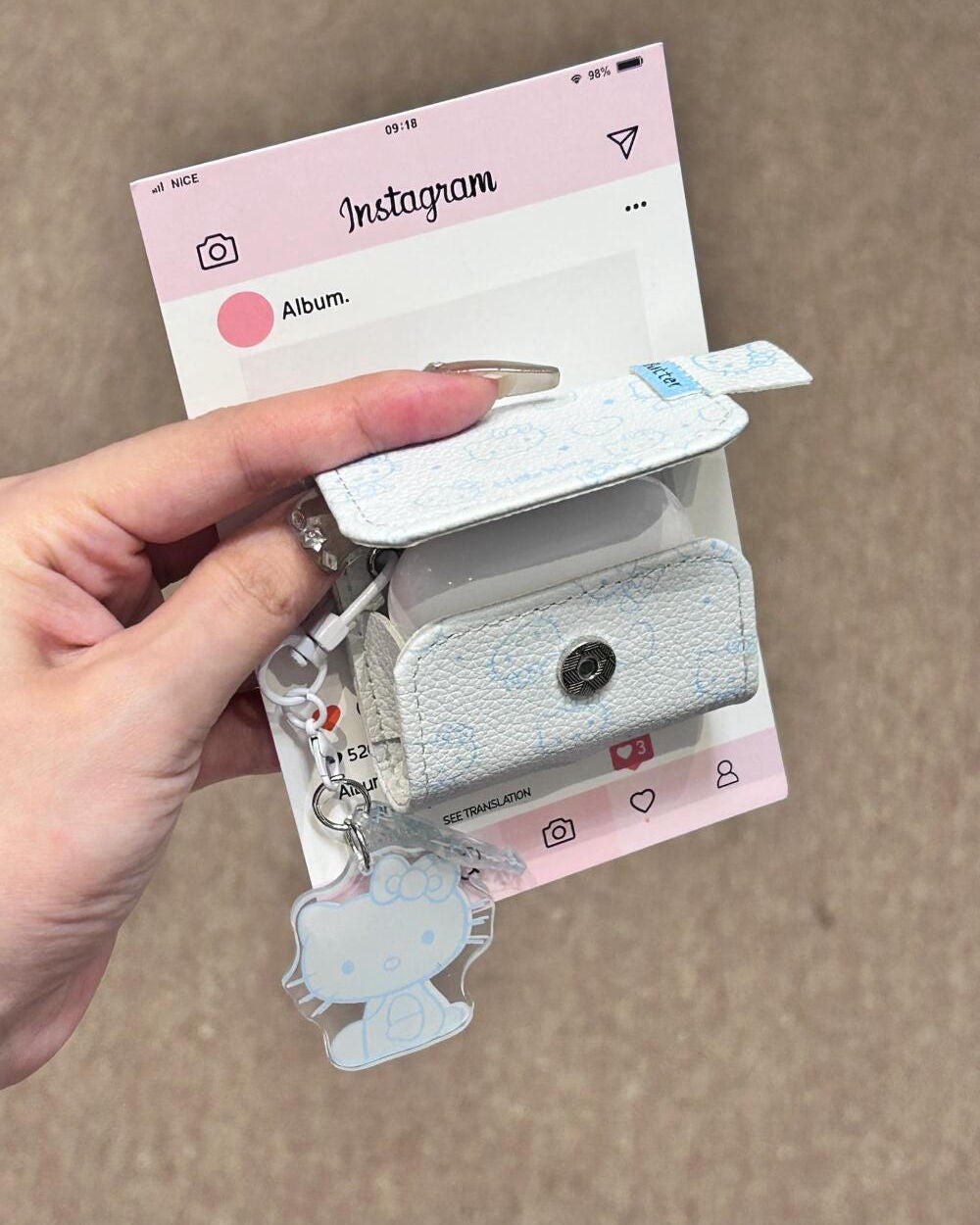 ケース大好きっ子 on LIPS 「青い線のキティちゃんは夏が好きですね#iPhoneケース#購入..」(3枚目)