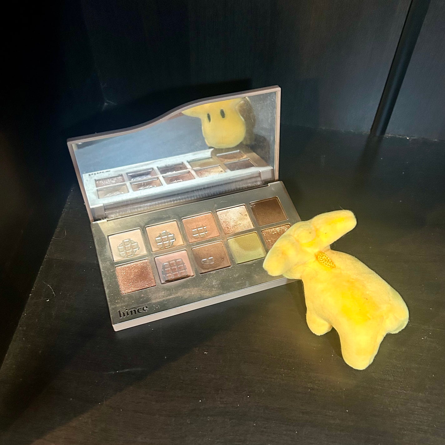 ニューデップスアイシャドウパレット/hince/アイシャドウパレットを使ったクチコミ(1枚目)