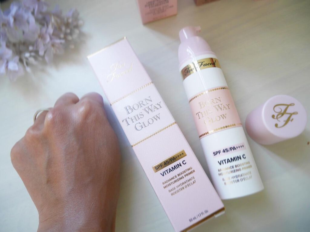 ボーン ディス ウェイ グロウ モイスチュアライジング メイクアップ プライマー/Too Faced/化粧下地を使ったクチコミ(2枚目)