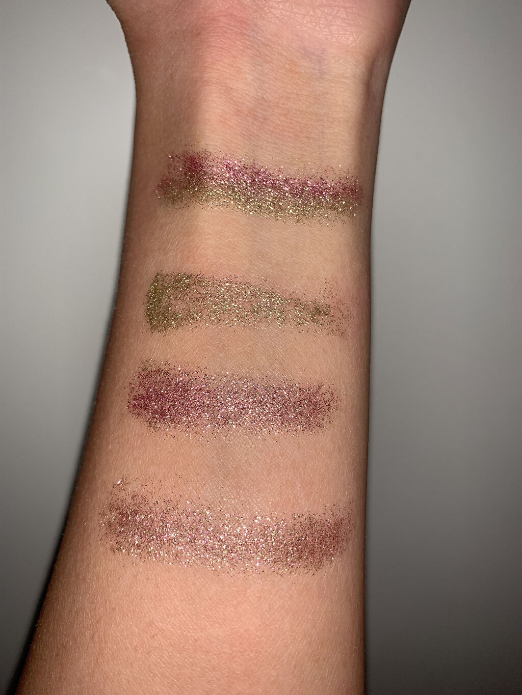 URGLAM　SPARKLE EYESHADOW 02/U R GLAM/単色アイシャドウを使ったクチコミ（2枚目）