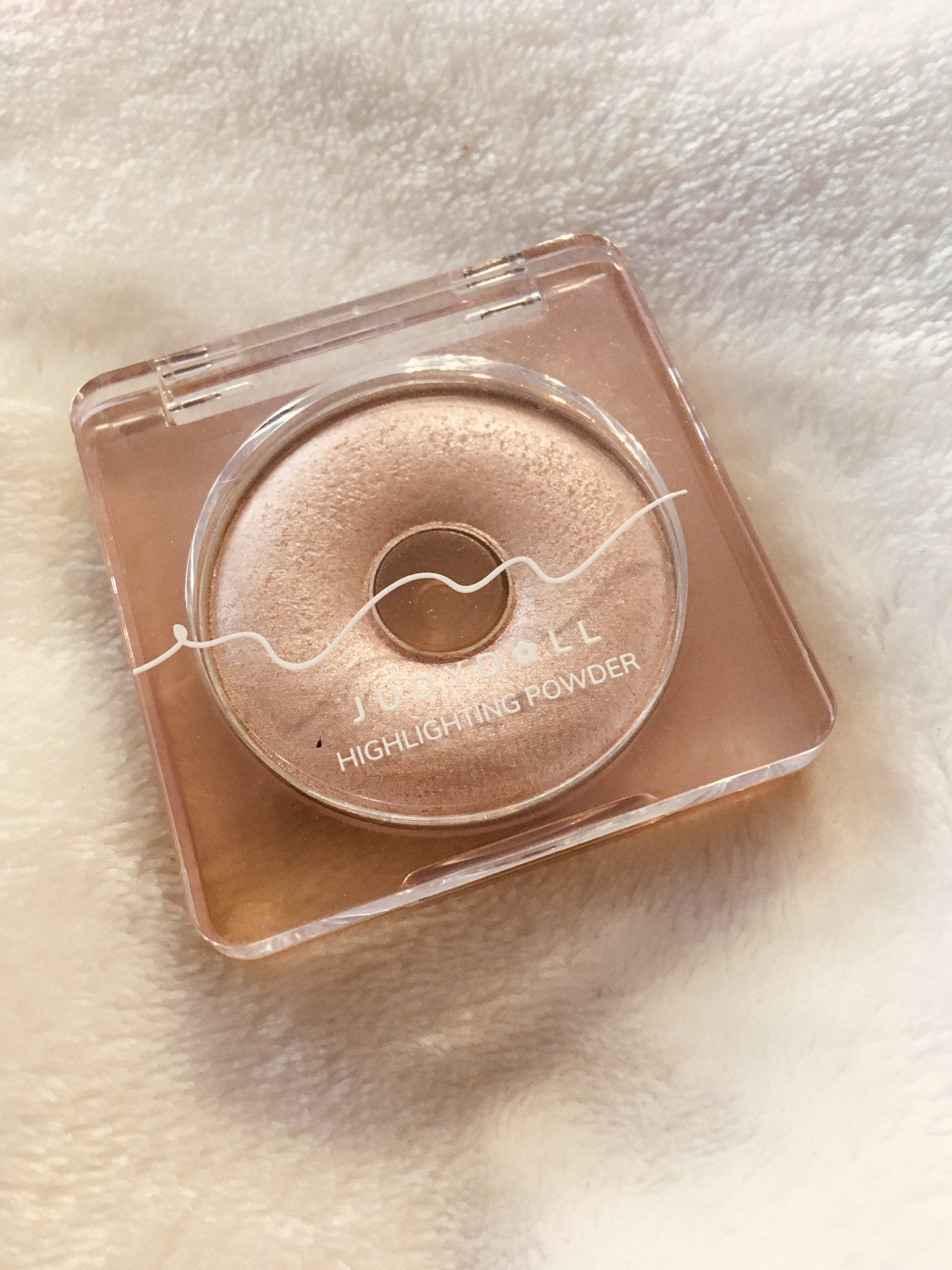 ドーナッツハイライト/JUDYDOLL/パウダーハイライトを使ったクチコミ（1枚目）