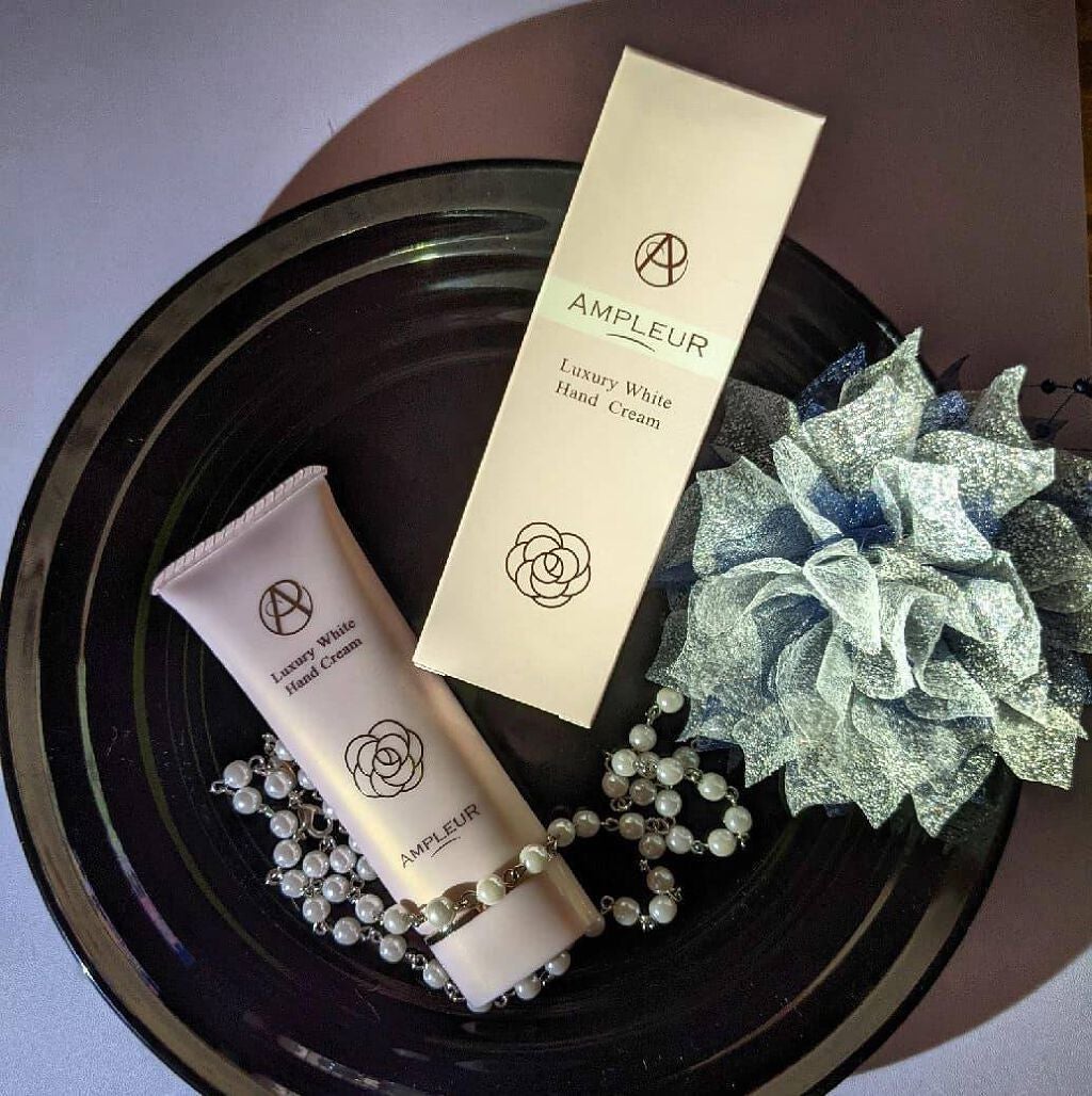 ラグジュアリーホワイト ハンドクリーム/アンプルール/ハンドクリームを使ったクチコミ(1枚目)