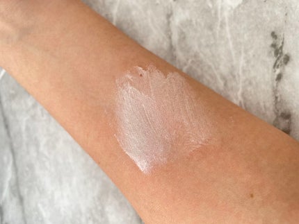 【旧】スノー UVシールド トーンアップ 50+/Dior/日焼け止めミルクを使ったクチコミ(3枚目)