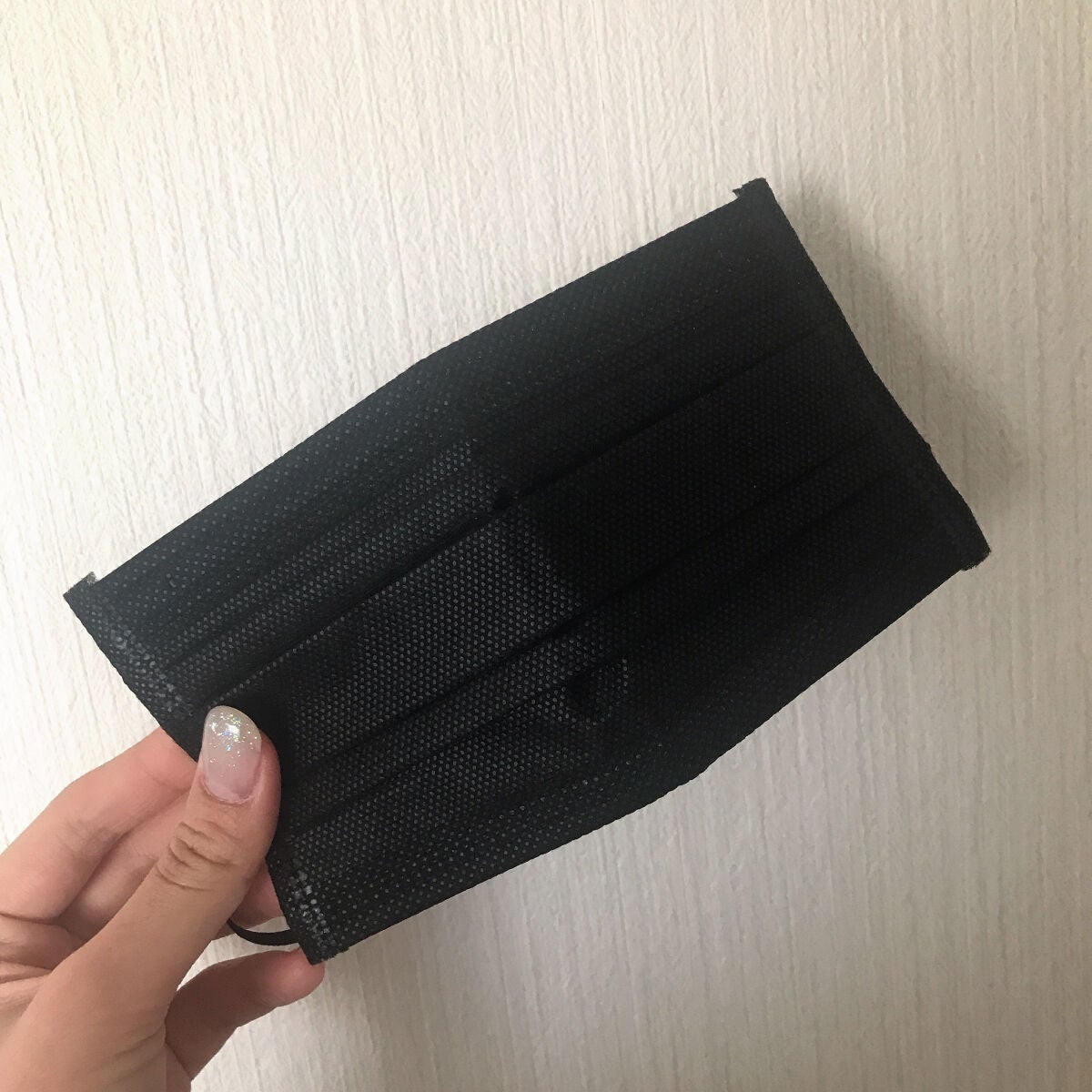 ⱄぷりんのしいたけⱄフォロバ100ⱄ on LIPS 「全然臭くならない黒マスク❗️炭の力なのか、全く臭くならないです..」(2枚目)