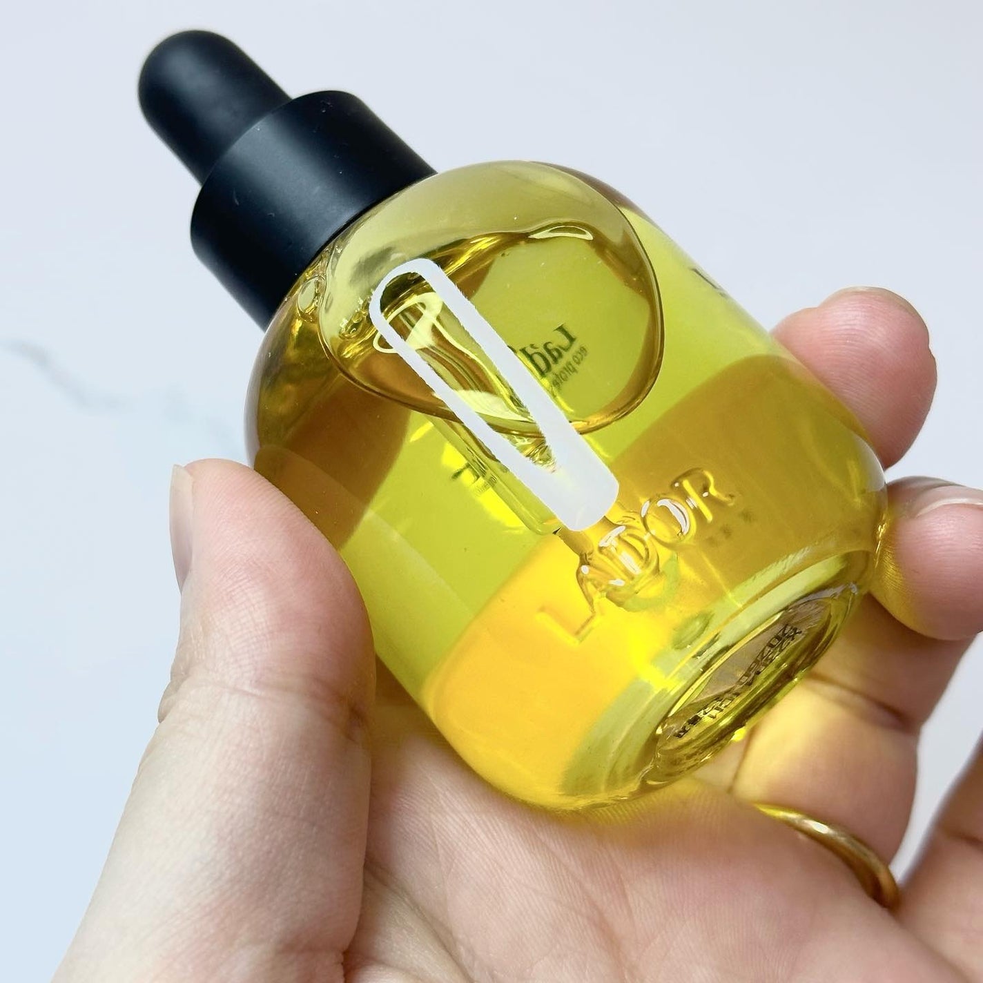 パフュームヘアオイル ヒノキ/La'dor/ヘアオイルを使ったクチコミ(3枚目)