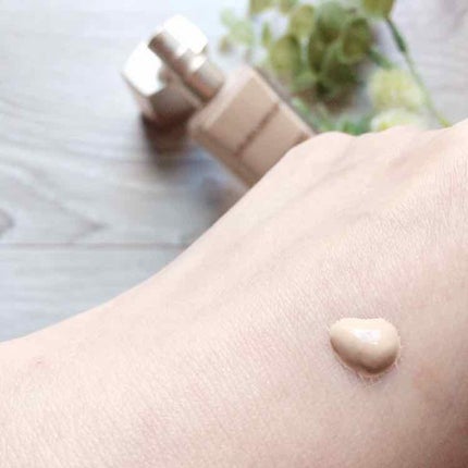 フローレス ルミエール ラディアンス パーフェクティング ファンデーション/ローラ メルシエ/リキッドファンデーションを使ったクチコミ(2枚目)