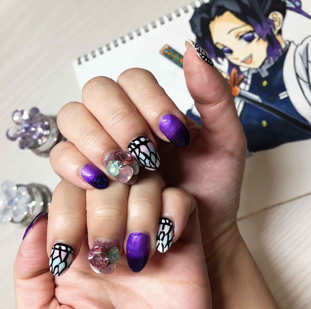 maki on LIPS 「久しぶりのネイル投稿❤️ハンドネイルはいつも友達ネイリストにジ..」(2枚目)
