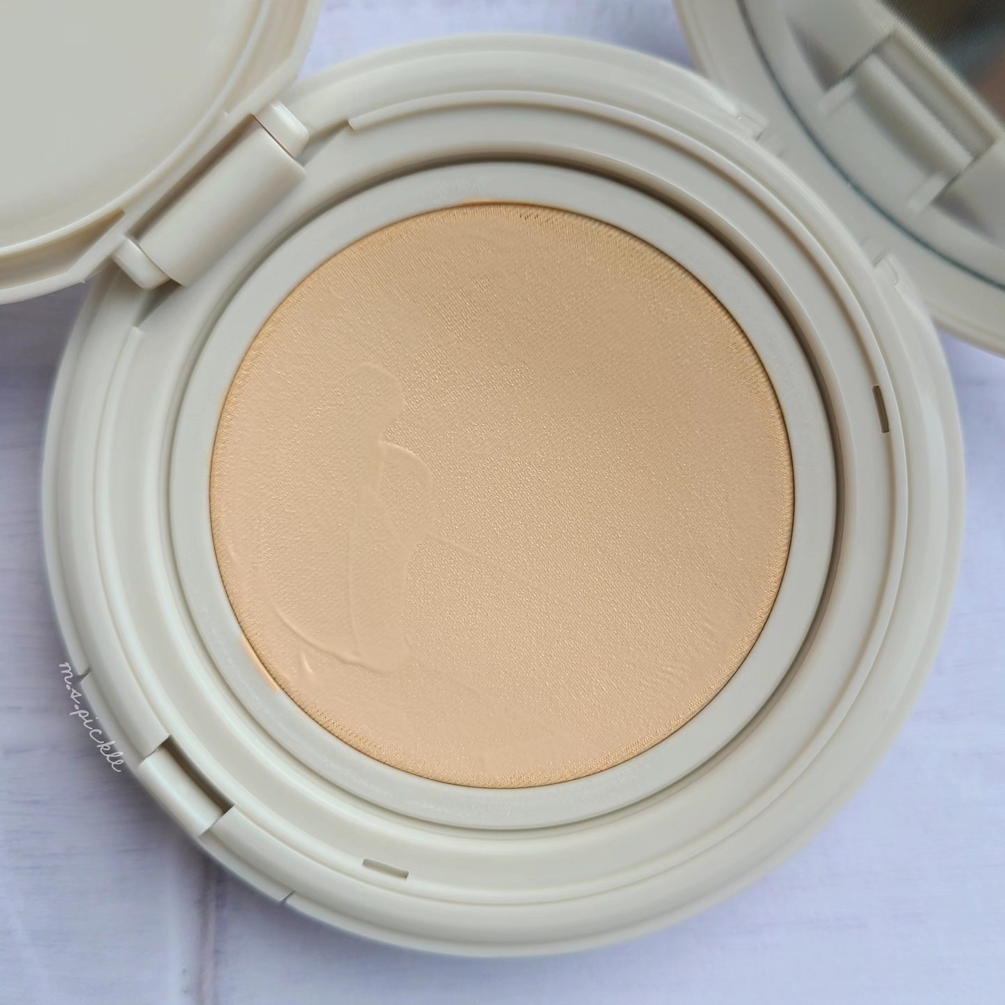 Pore Caring Mesh Cushion 21 バニラ/BeginS by JUNGSAEMMOOL/クッションファンデーションを使ったクチコミ（2枚目）