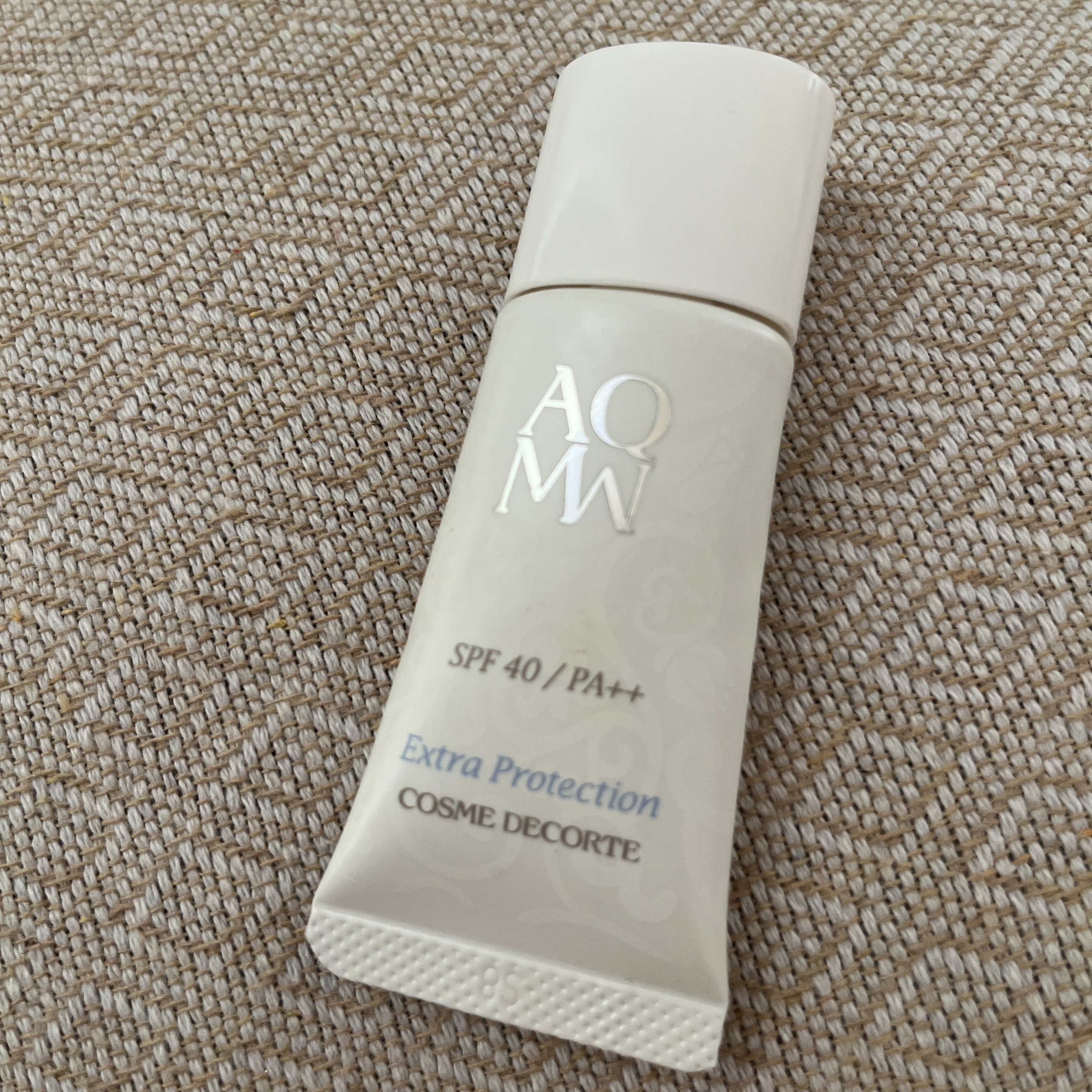 DECORTÉ AQ MW エクストラ プロテクションのクチコミ「コスメデコルテさんでお買い物したらサンプルをプレゼントして頂きました☺️

日焼けしやすくシミ.....」（1枚目）