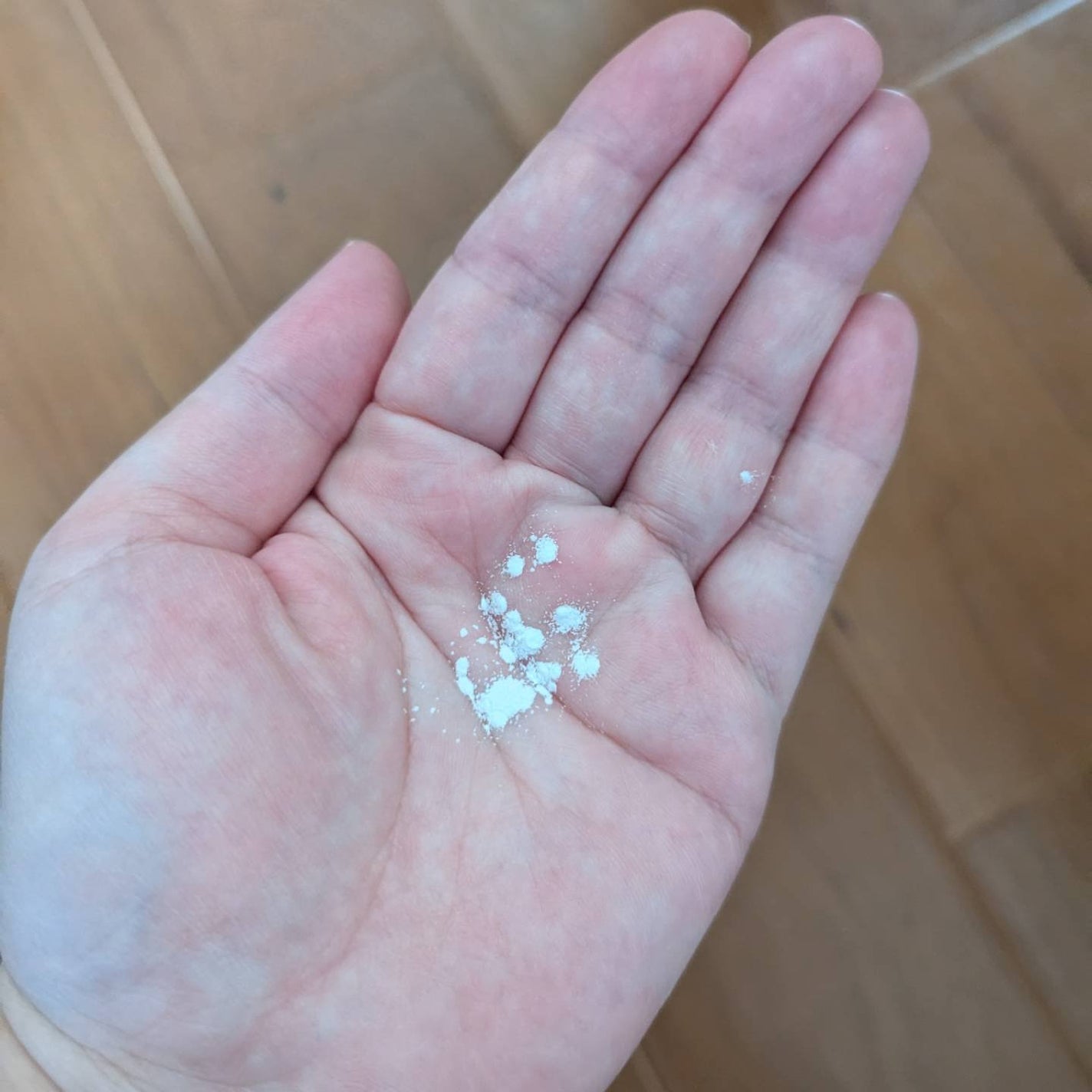 しろみ☆ on LIPS 「1番かけるパントテン酸スキンパウダーを化粧水に混ぜて肌全体に広..」(4枚目)