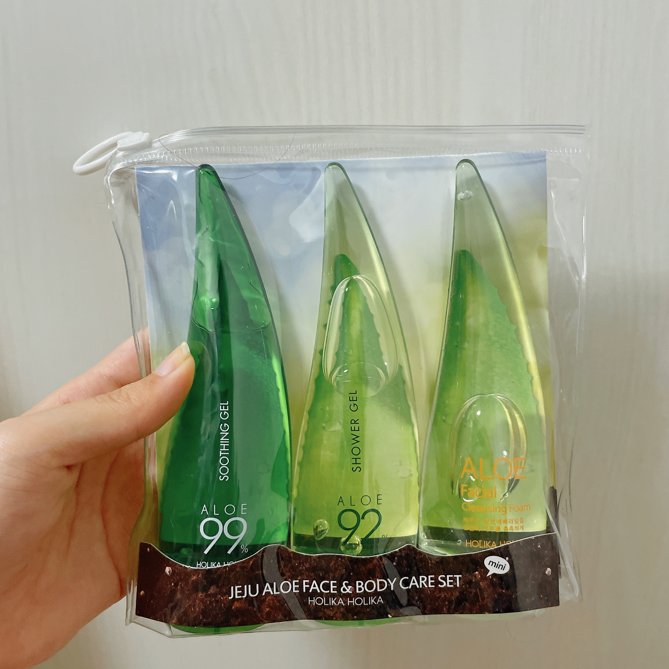 アロエ99％ スージングジェル 55ml（無香料）/HOLIKA HOLIKA/ボディローションを使ったクチコミ（2枚目）