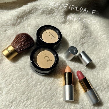 ジェーン・アイルデール フォーエバーのクチコミ「jane iredale
限定ミニセット

@janeiredale_japan 

ピュアプ.....」（1枚目）