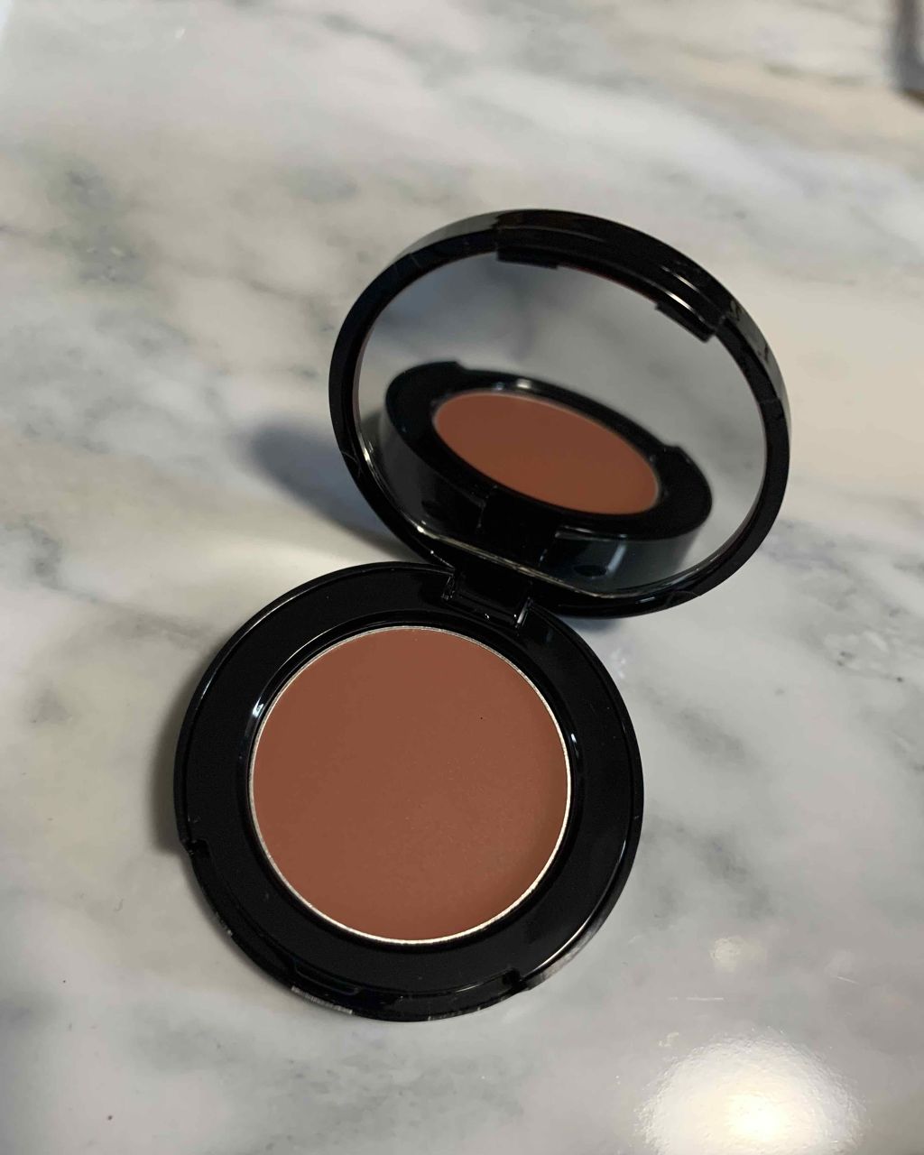 クラッシュド リキッド リップ/BOBBI BROWN/口紅を使ったクチコミ(4枚目)