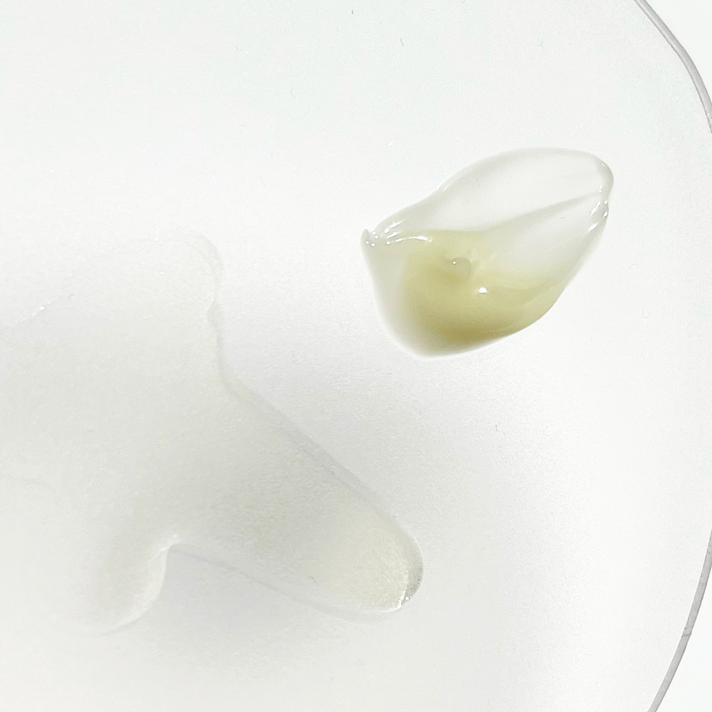 シカヨモギリペアエッセンス/VELY VELY/化粧水を使ったクチコミ（3枚目）