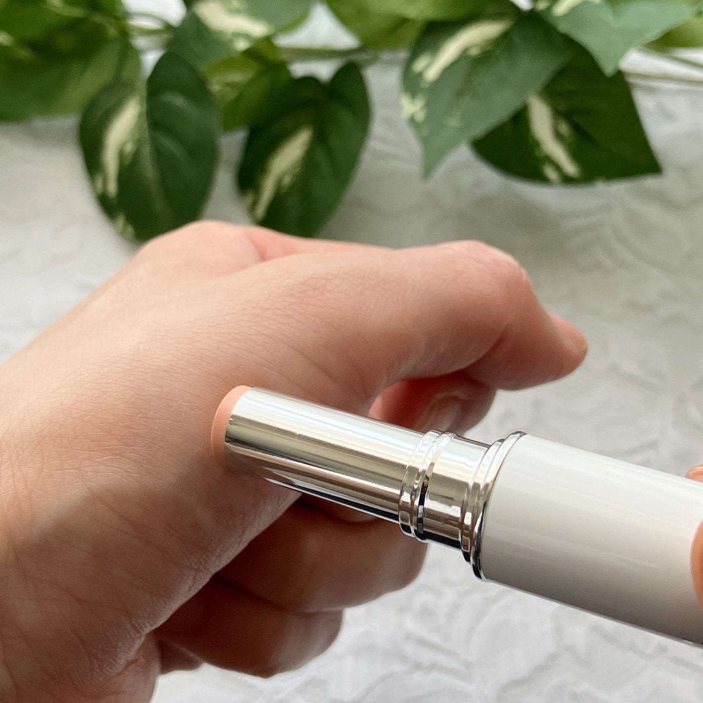 メラノエスケープショットCC/MiMC/日焼け止めスティックを使ったクチコミ(4枚目)