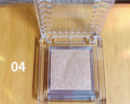 シングルカラーアイシャドウ/CEZANNE/単色アイシャドウを使ったクチコミ(3枚目)