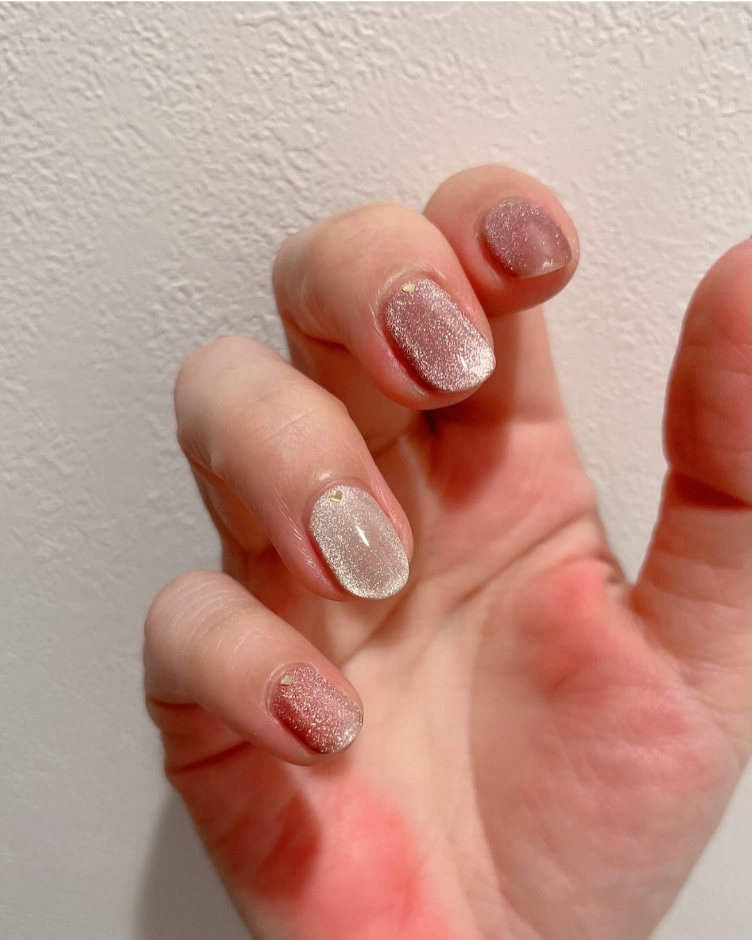 emi@フォロバ100 on LIPS 「𝚖𝚊𝚐𝚗𝚎𝚝×𝚑𝚘𝚕𝚘𝚐𝚛𝚊𝚖𓂃𓂃。:*ミニサイズのheart..」(2枚目)