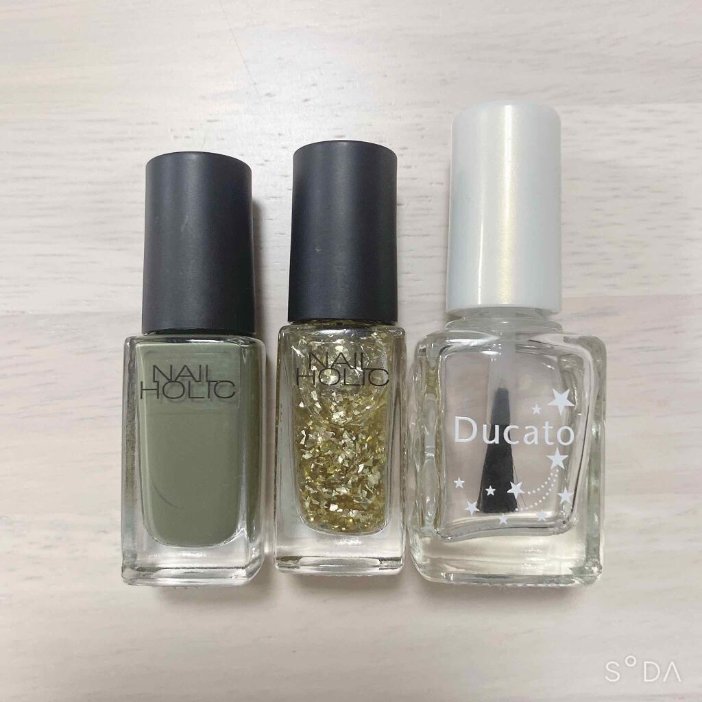 ネイルホリック パーティーフレーク/ネイルホリック/マニキュアを使ったクチコミ(2枚目)