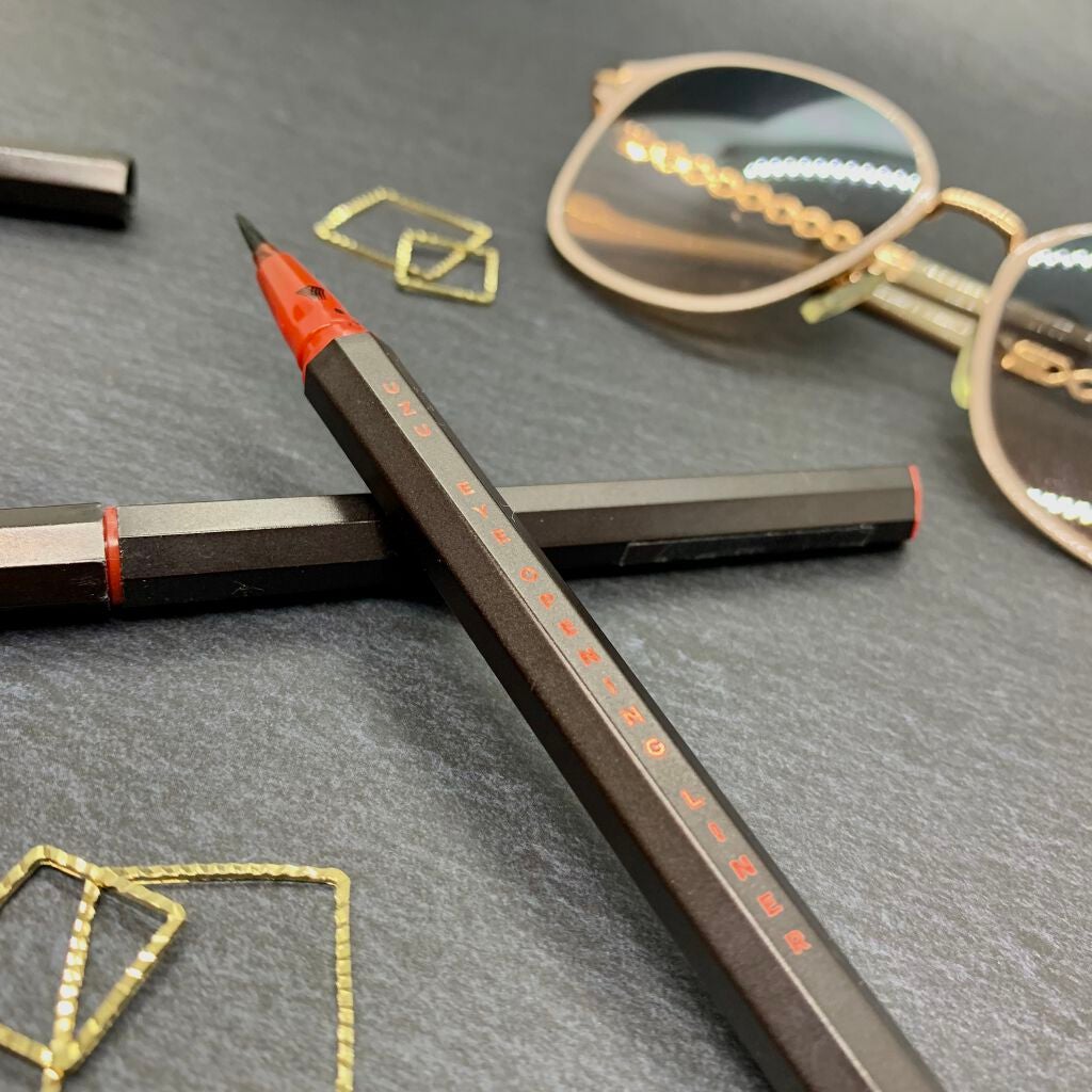 EYE OPENING LINER/UZU BY FLOWFUSHI/リキッドアイライナーを使ったクチコミ(1枚目)