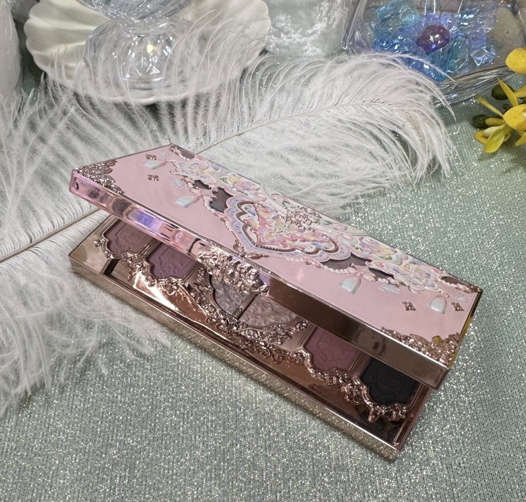 胡蝶雲肩6色アイシャドウパレット/FlowerKnows/アイシャドウパレットを使ったクチコミ（1枚目）