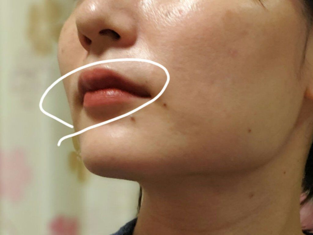 ルージュ ピュールクチュール ヴェルニ ウォーターグロウ No.213 ノータブー チリ/YVES SAINT LAURENT BEAUTE/口紅を使ったクチコミ（3枚目）