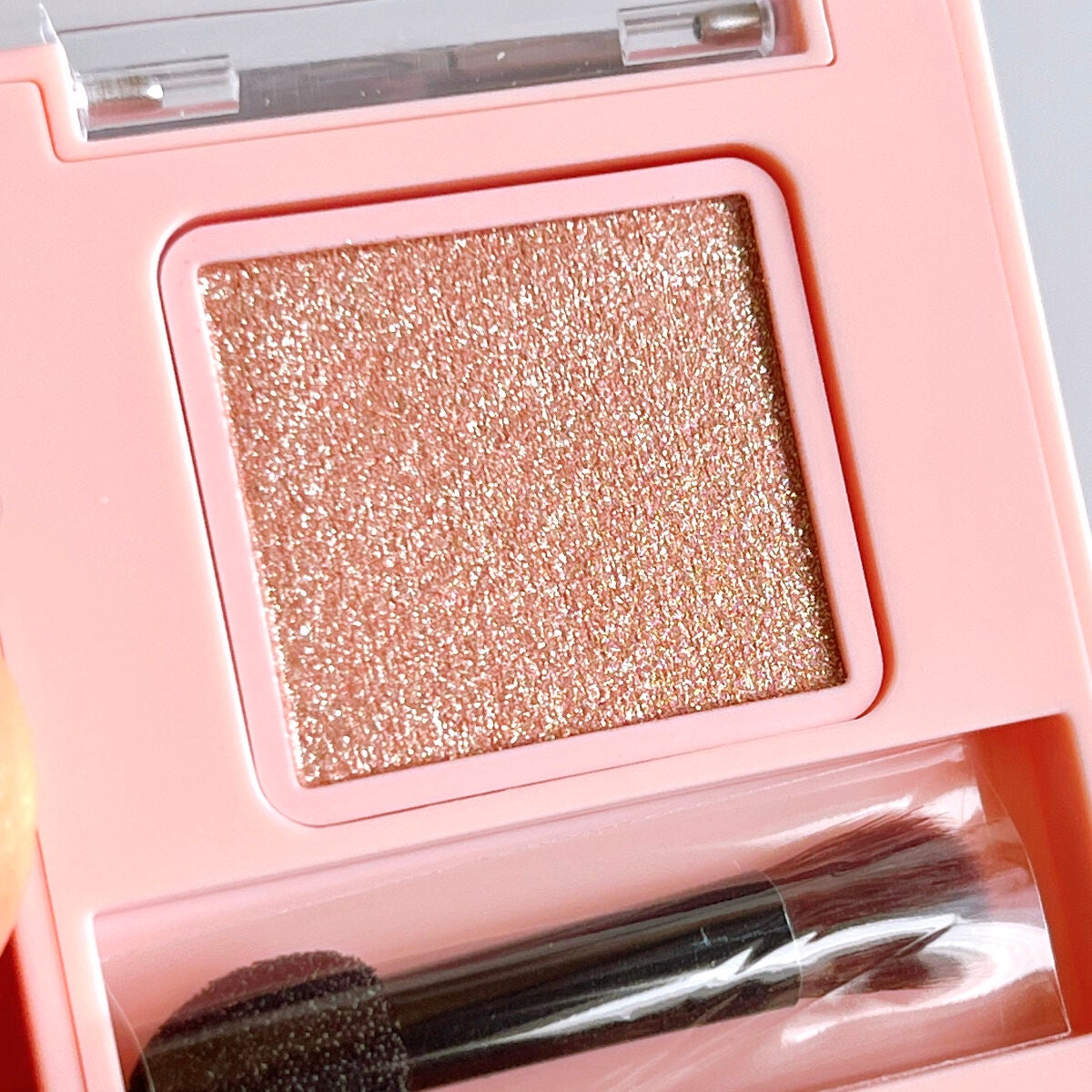 フーミー シングルラメシャドウ/WHOMEE/単色アイシャドウを使ったクチコミ(3枚目)