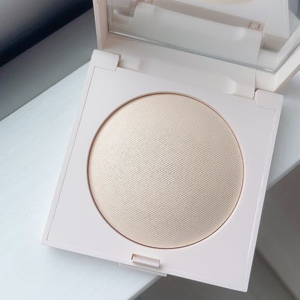 リアル フローレス ルミナス パーフェクティング プレスト パウダー/ローラ メルシエ/プレストパウダーを使ったクチコミ(2枚目)