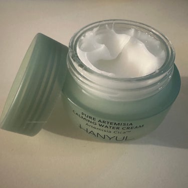 HANYUL(ハンユル) ピュアアルテミシアウォータリーカーミングクリームのクチコミ「HANYUL Pure Artemisia Calming water cream🌿

鎮静効.....」（3枚目）