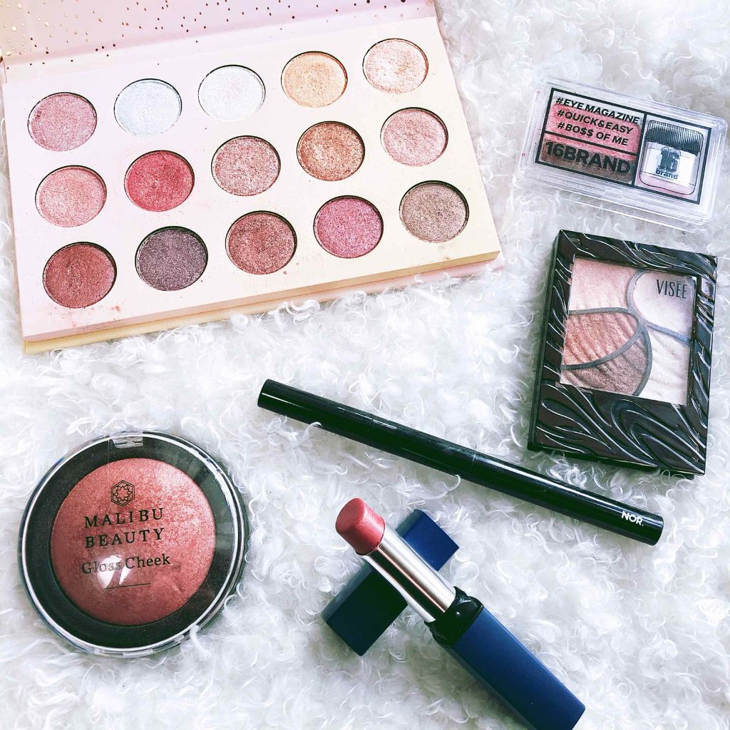 ともこ on LIPS 「こんにちは奥二重インスタグラマーのともこです😃今日も平常運転で..」(2枚目)