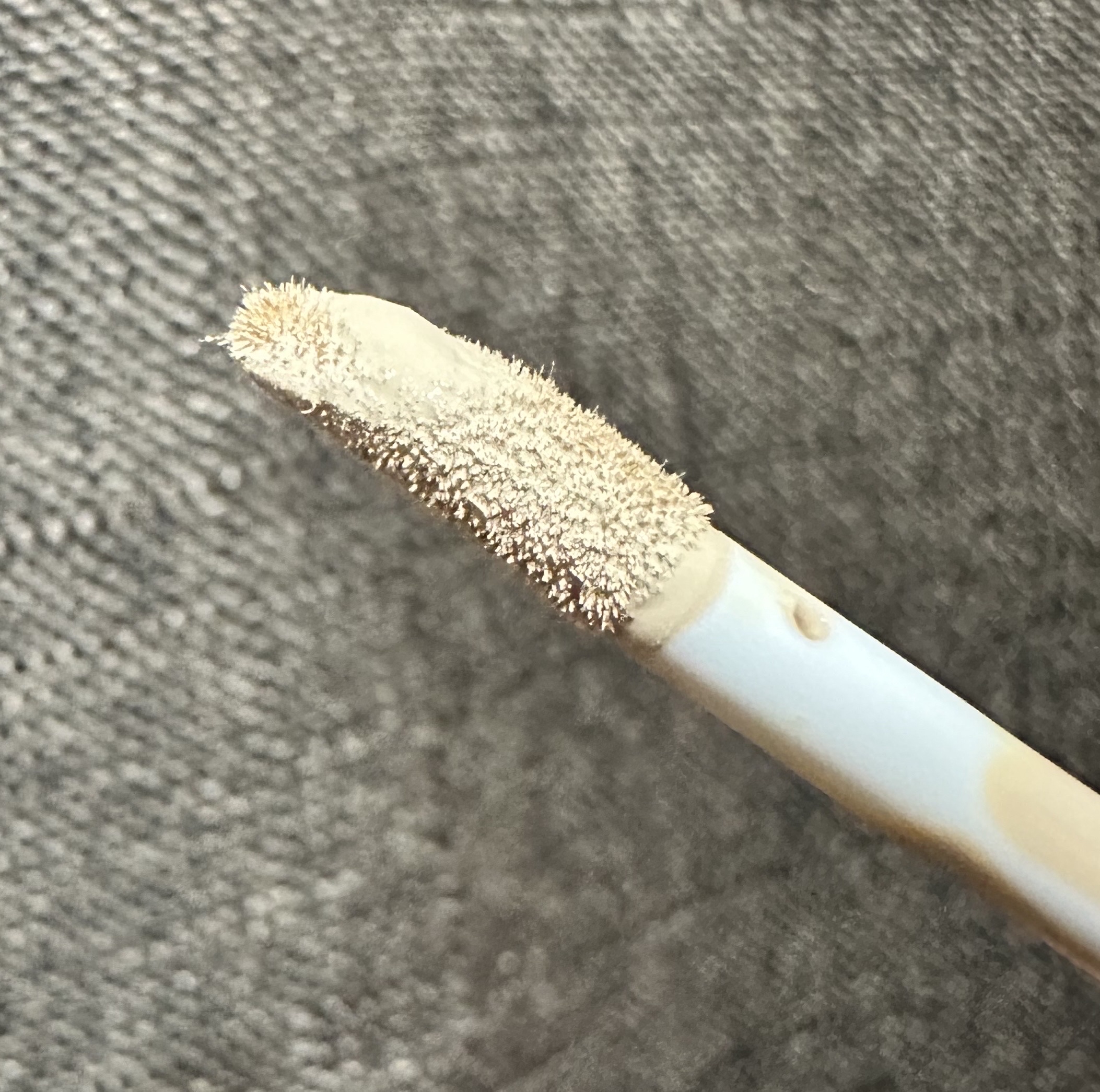 ロングラスティングチップコンシーラー/LUNA/リキッドコンシーラーを使ったクチコミ（2枚目）