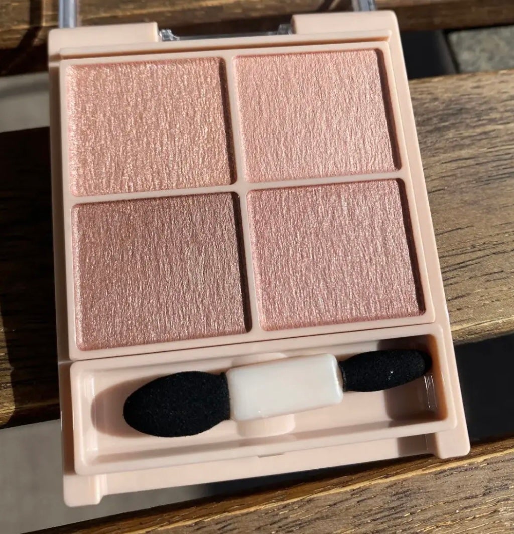 ぷぅぴぃ《紫コス部💜💗》 on LIPS 「キャンメイクシルキースフレアイズマットタイプM06リマグレージ..」(2枚目)