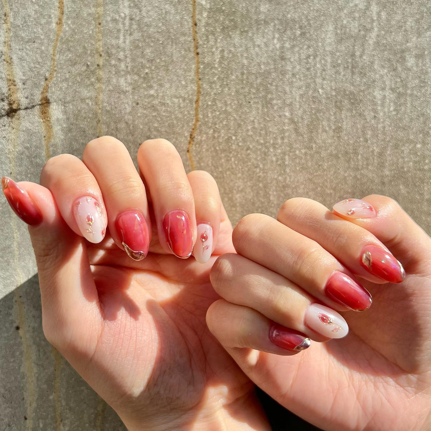 #チューリップネイルのネイルデザイン