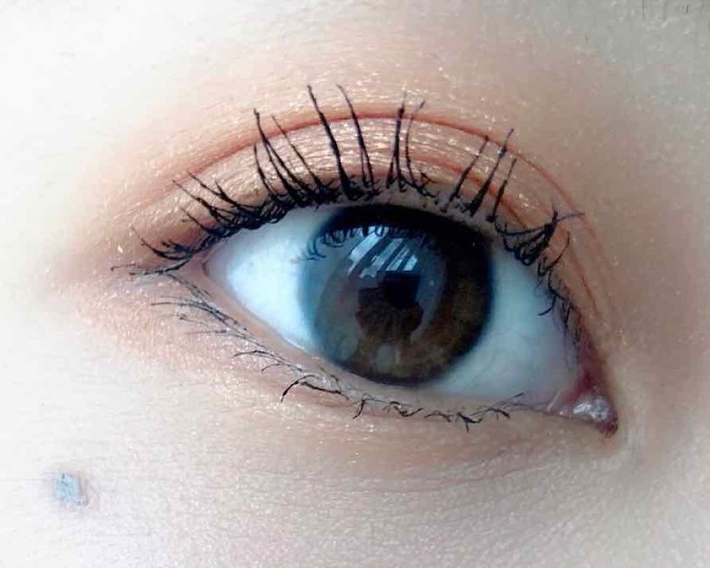 シャドーカスタマイズ/MAJOLICA MAJORCA/単色アイシャドウを使ったクチコミ（3枚目）