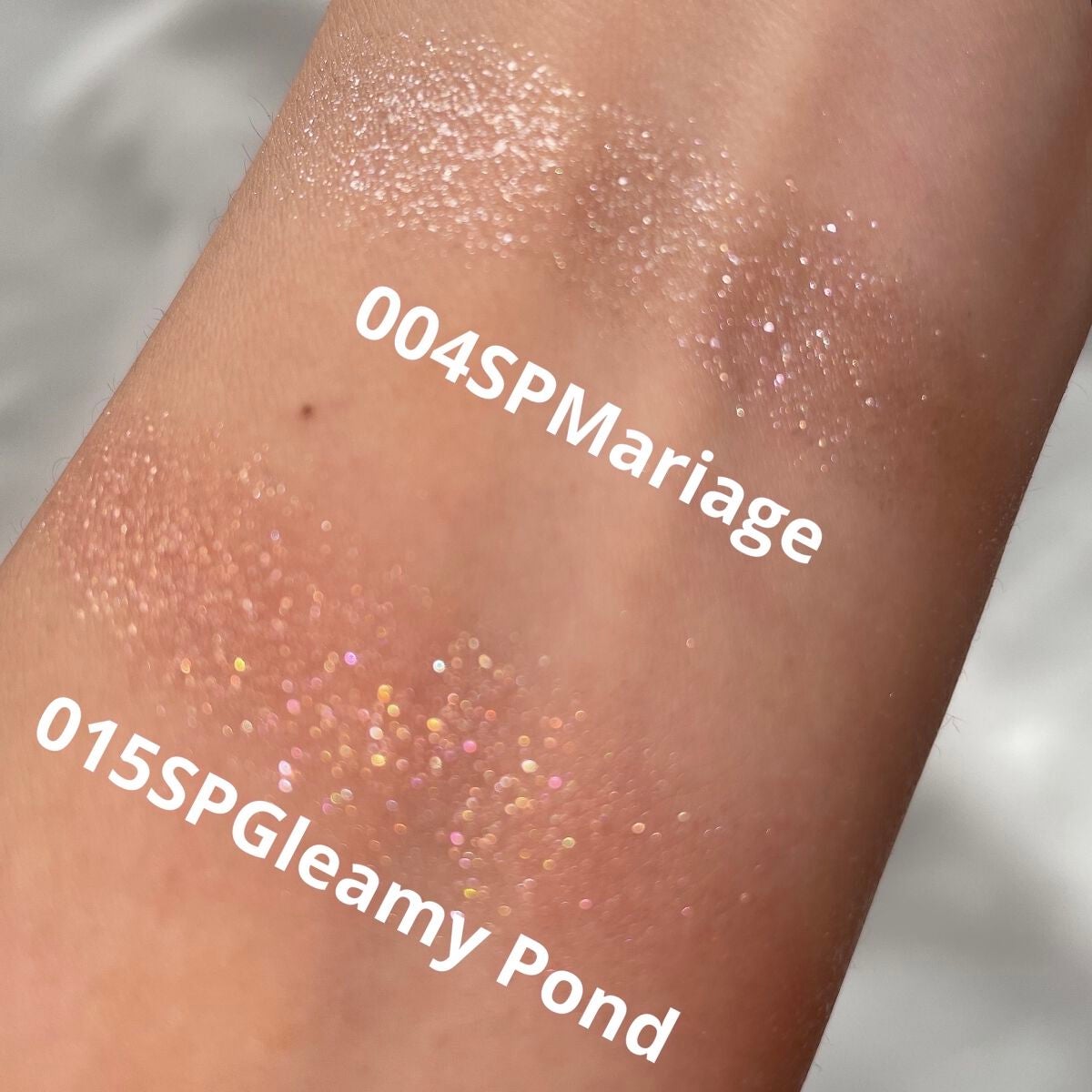 アディクション ザ アイシャドウ スパークル/ADDICTION/単色アイシャドウを使ったクチコミ(3枚目)