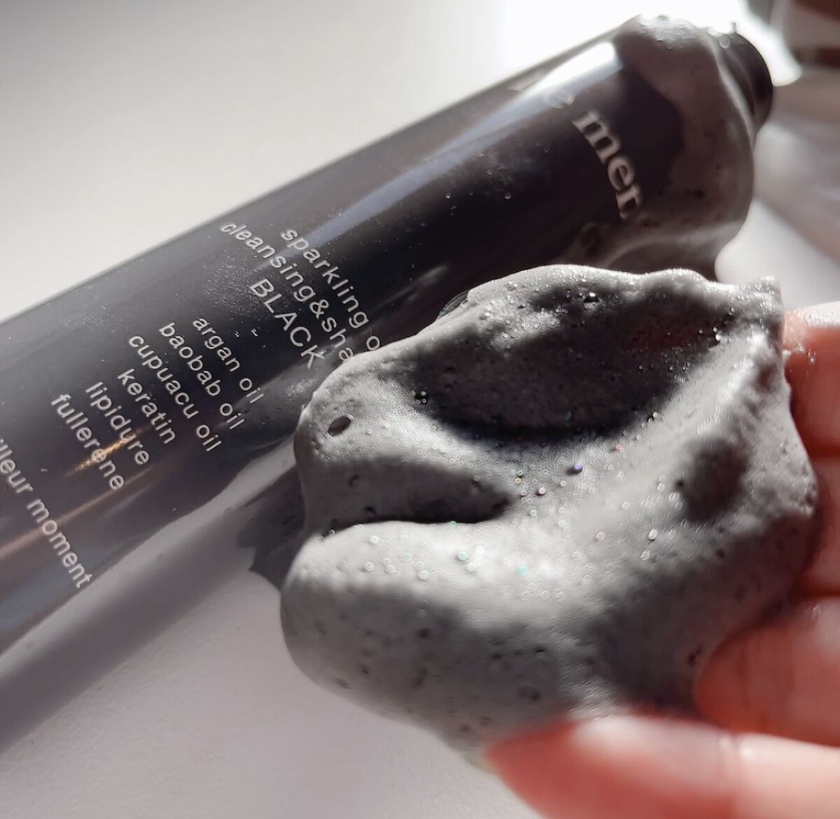 スパークリングオイル クレンジング＆シャンプー ブラック /Le ment/市販シャンプーを使ったクチコミ（2枚目）