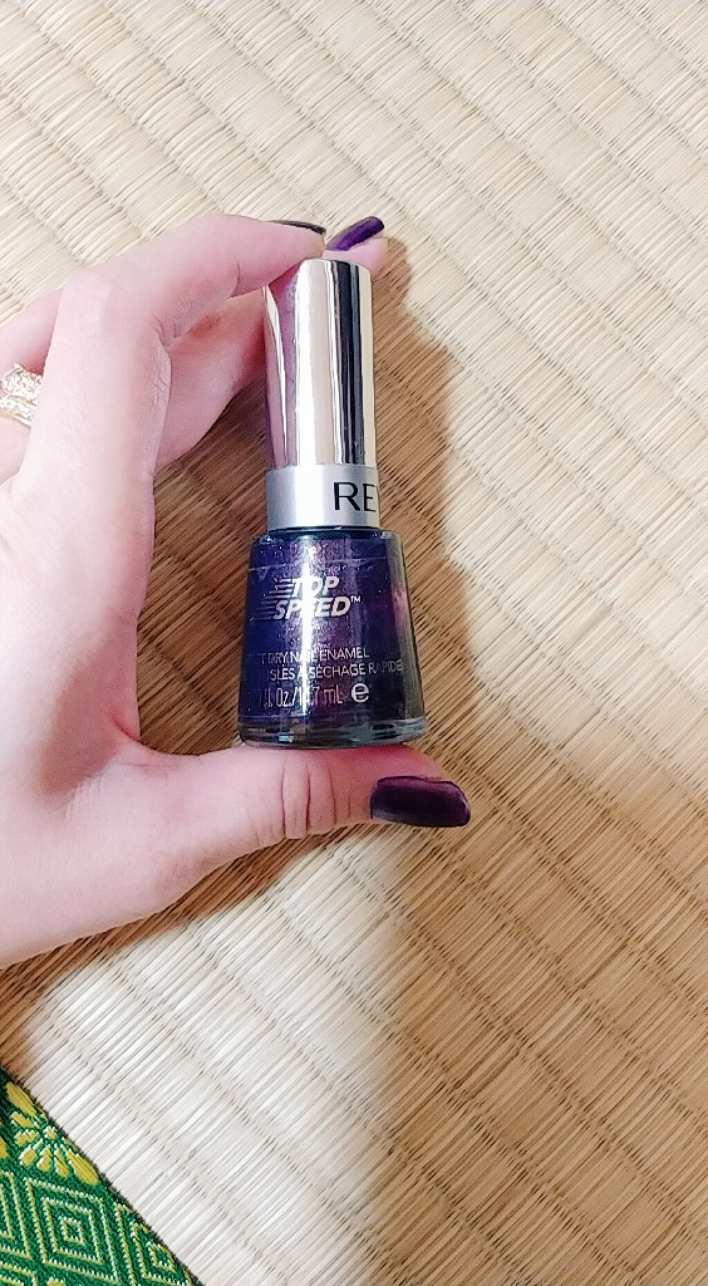 Sumire☆ on LIPS 「レブロン💅のネイルは最強です\(^o^)/ラメ大好き🌟🌟🌟他の..」(2枚目)