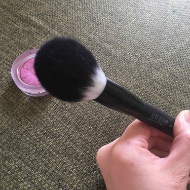 UR GLAM　POWDER BRUSH/U R GLAM/メイクブラシを使ったクチコミ（2枚目）