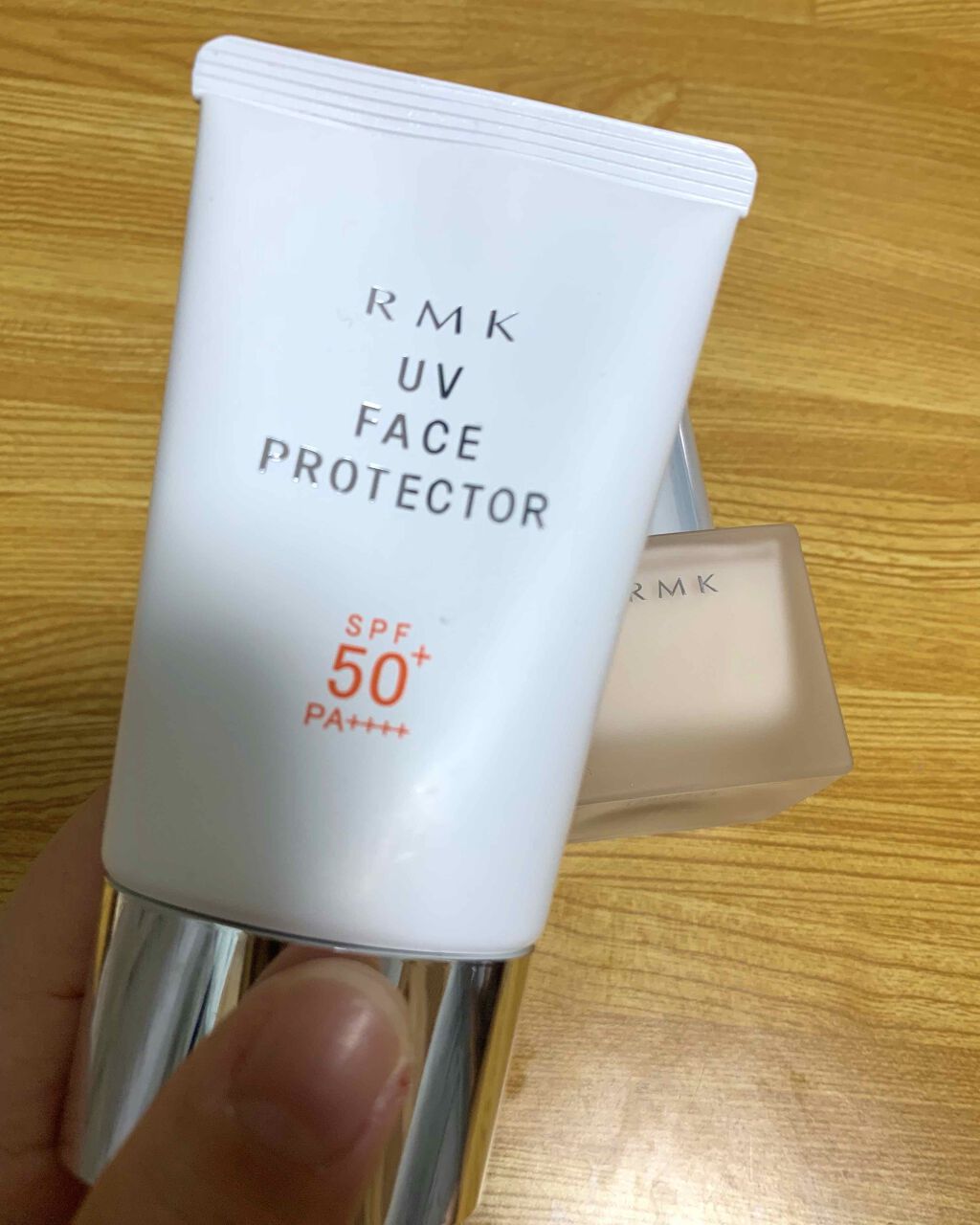 kaka・:*+. on LIPS 「こんにちは🌞皆さん、秋に向けてメイクやファッション💄楽しんでい..」(2枚目)