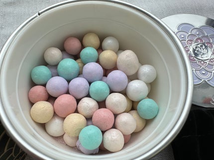 メテオリット ビーユ/GUERLAIN/フェイスパウダーを使ったクチコミ(3枚目)