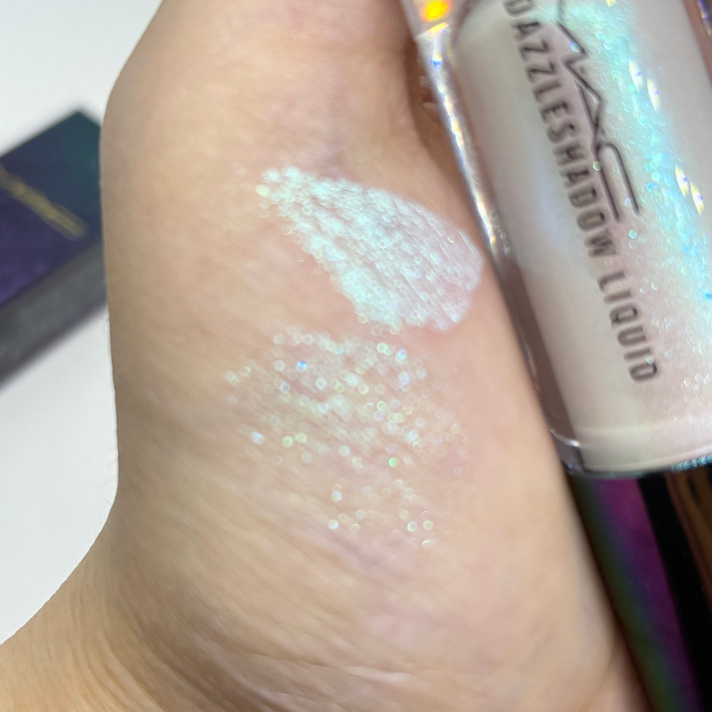 ダズルシャドウ リキッド/M・A・C/リキッドアイシャドウを使ったクチコミ(8枚目)