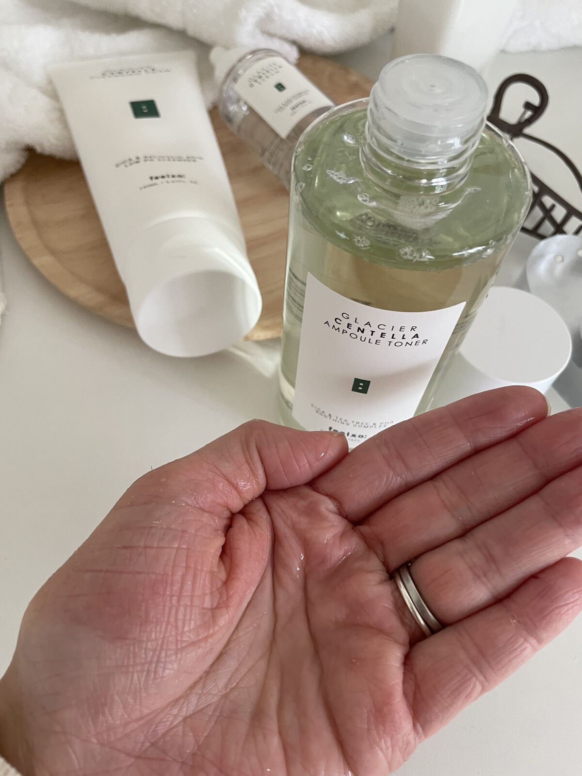 GLACIER NIACINAMIDE SERUM/feelxo/美容液を使ったクチコミ（3枚目）