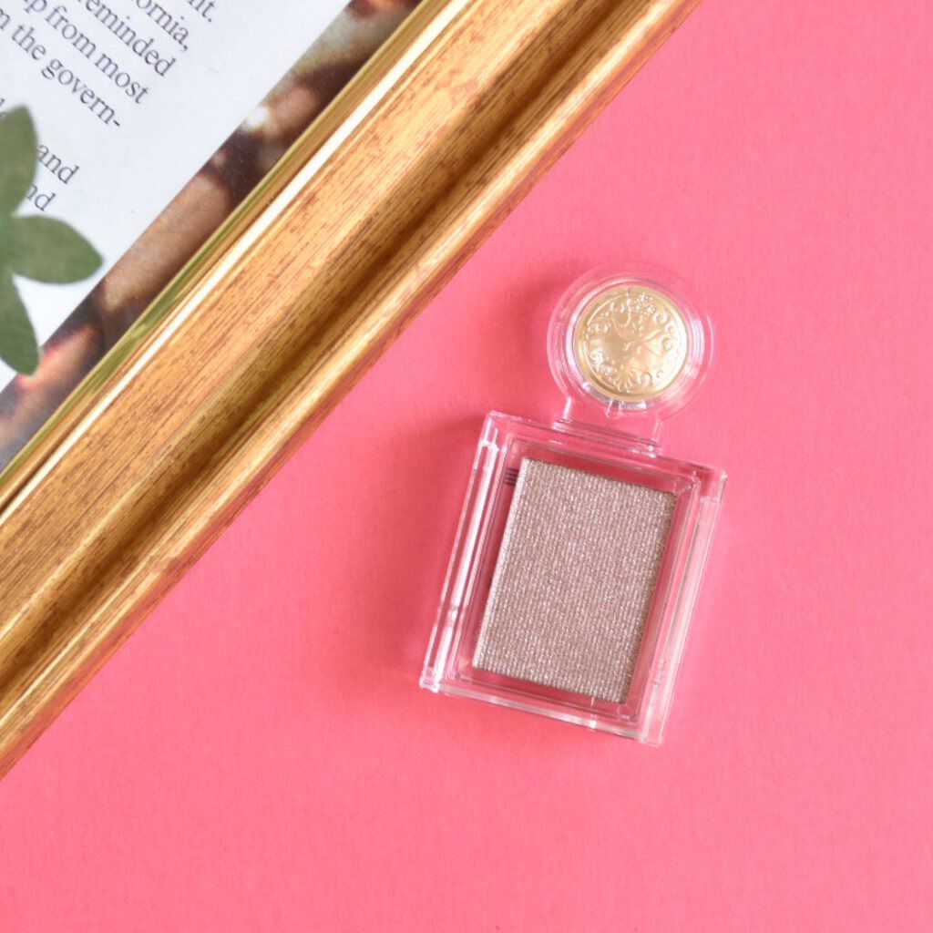 シャドーカスタマイズ BR703 コナ/MAJOLICA MAJORCA/単色アイシャドウを使ったクチコミ（1枚目）