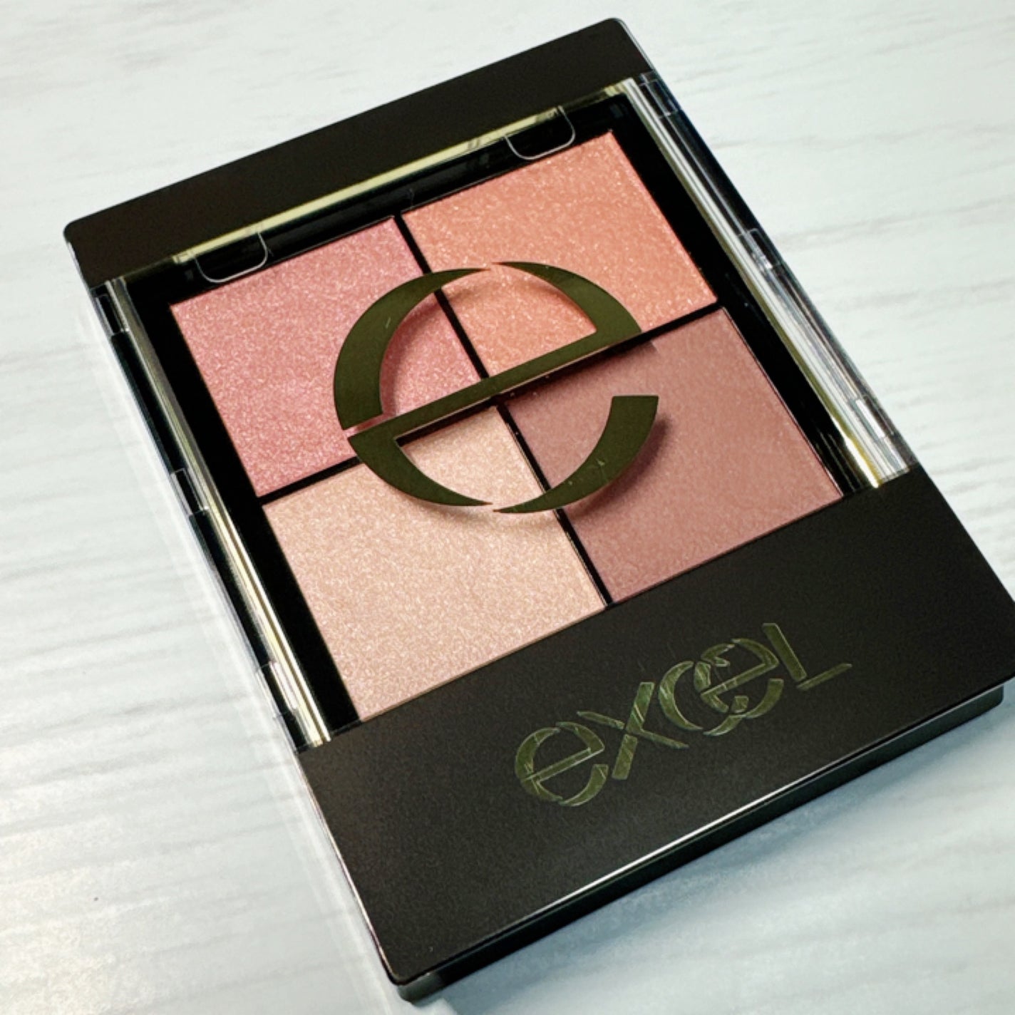 リアルクローズシャドウ/excel/アイシャドウパレットを使ったクチコミ(6枚目)