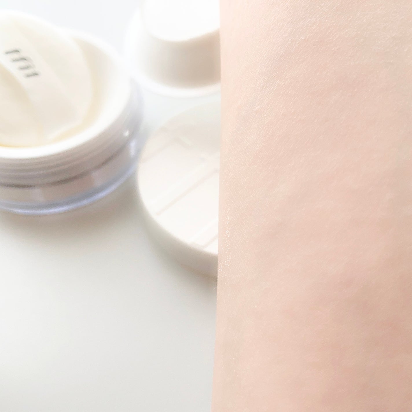 トランスルーセントセットフィニッシングパウダー/TFIT/ルースパウダーを使ったクチコミ(10枚目)