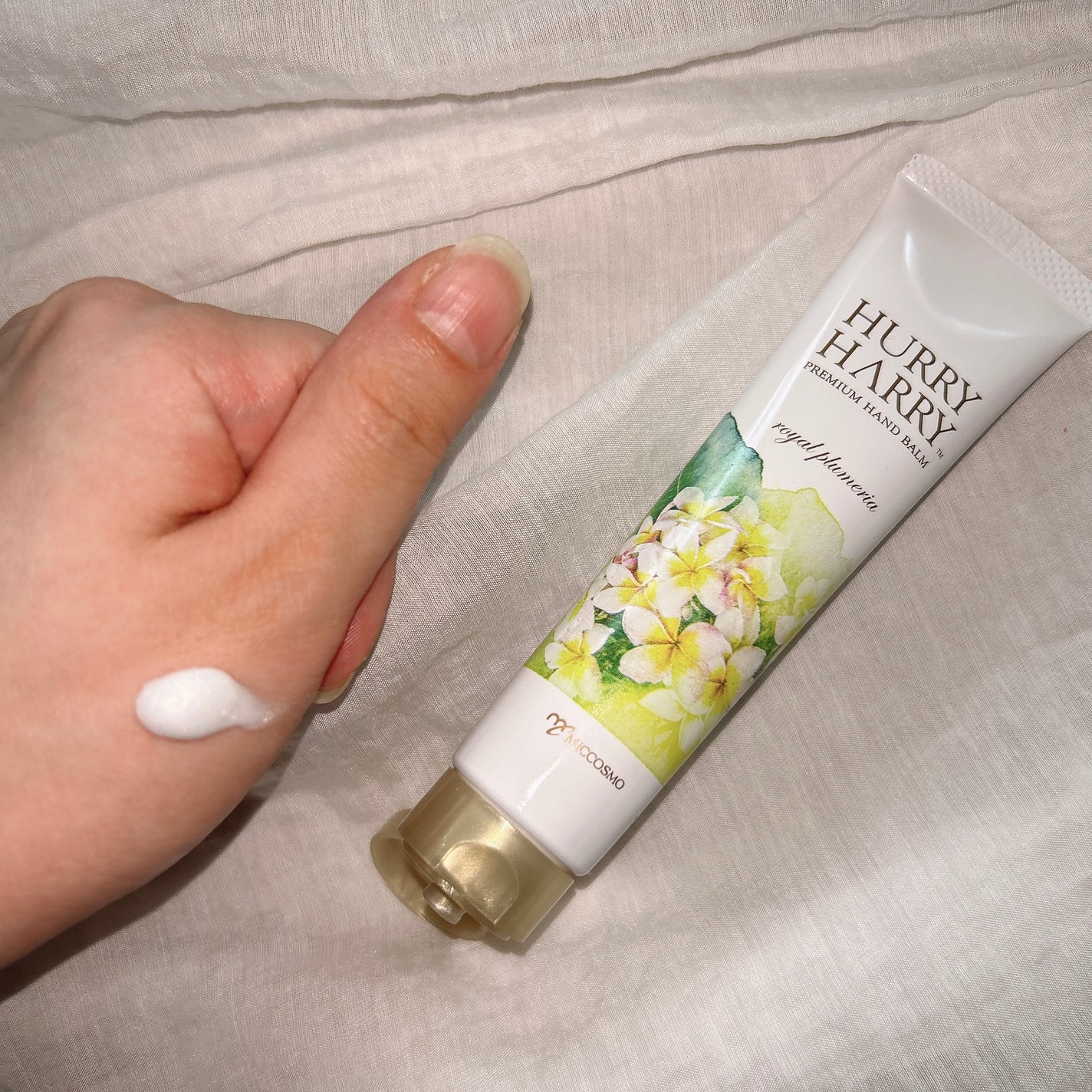 大人のハンドバーム ロイヤルプルメリアの香り/ハリーハリー/ハンドクリームを使ったクチコミ(4枚目)