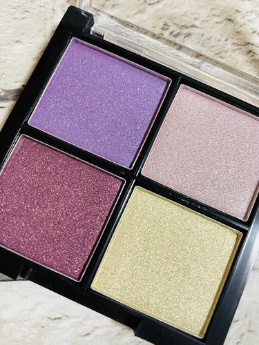 UR GLAM LUXE　4 COLORS EYESHADOW PALLET/U R GLAM/アイシャドウパレットを使ったクチコミ（4枚目）